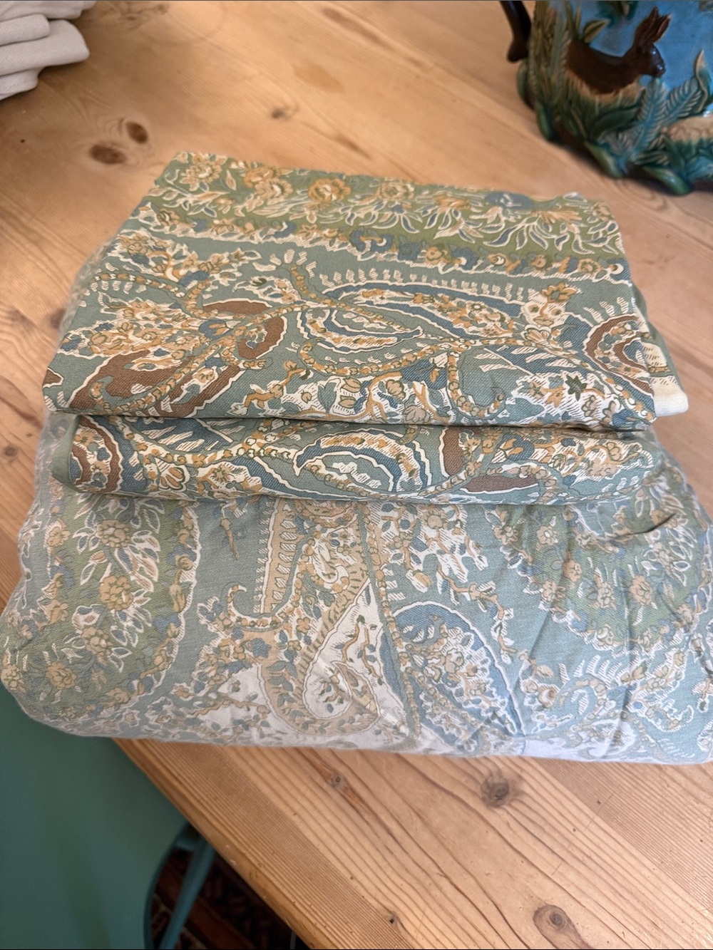 Pottery Barn Paisley King Duvet Cover and 2 Shams in Turquoise and Cream